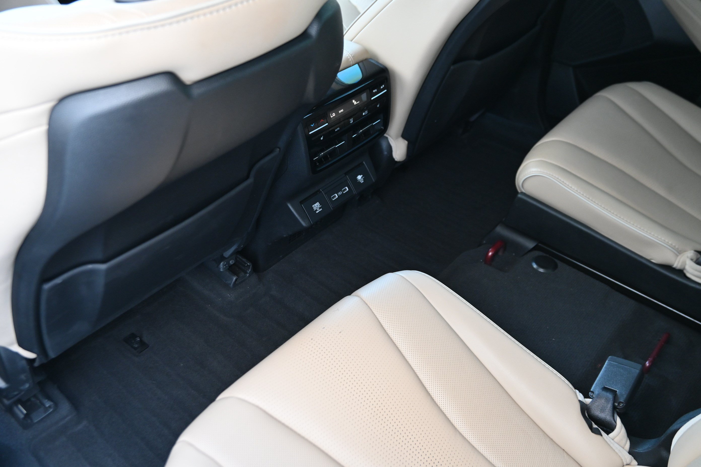 Used 2022 Acura MDX w/ Advance Package AWD/4WD image 14