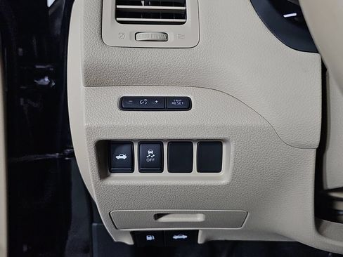 Used 2016 Nissan Altima 2.5 SV w/ Convenience Package FWD image 24