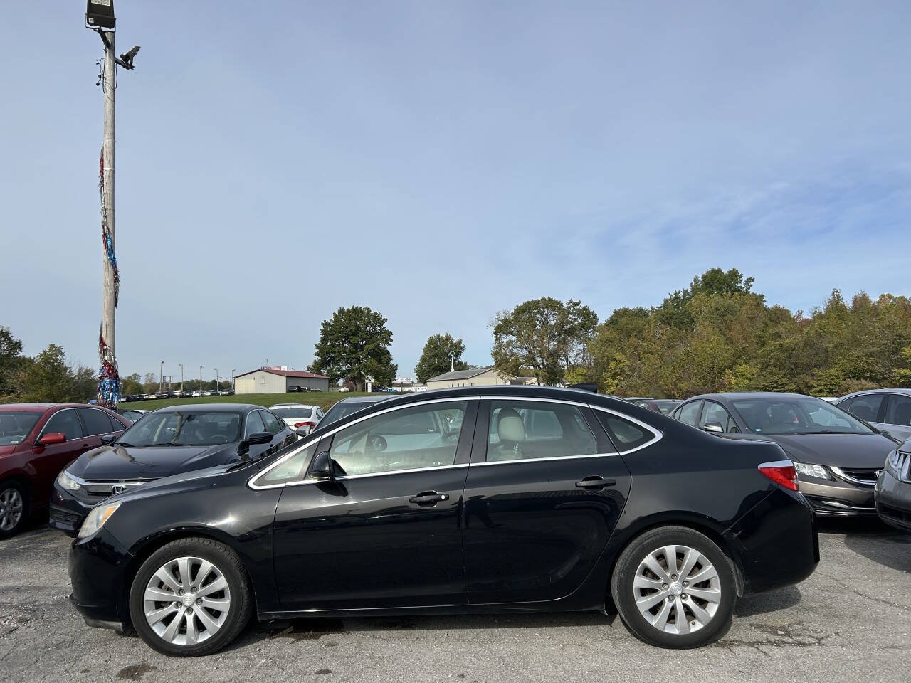 Used 2016 Buick Verano FWD image 3