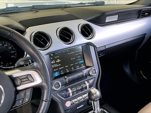 Used 2017 Ford Mustang GT Premium w/ Equipment Group 401A image 5