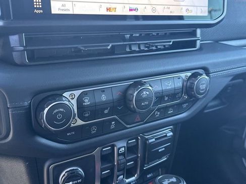 New 2026 Jeep Wrangler Unlimited Rubicon w/ Safety Group image 29