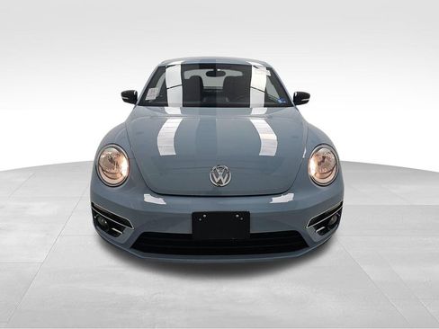 Used 2014 Volkswagen Beetle R-Line FWD image 2
