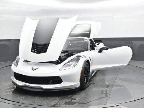 Used 2017 Chevrolet Corvette Grand Sport RWD image 49