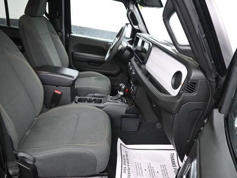 Used 2024 Jeep Wrangler Unlimited Sport AWD/4WD image 7