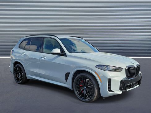 New 2026 BMW X5 xDrive40i w/ Executive Package AWD/4WD image 2