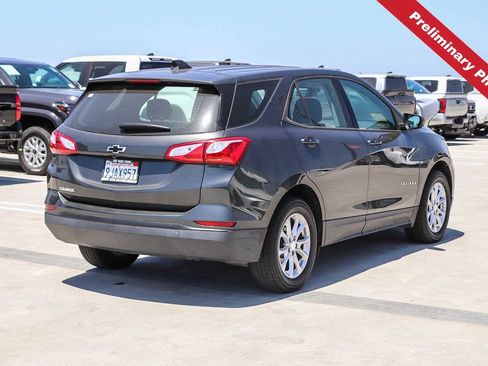 Used 2019 Chevrolet Equinox LS FWD image 6