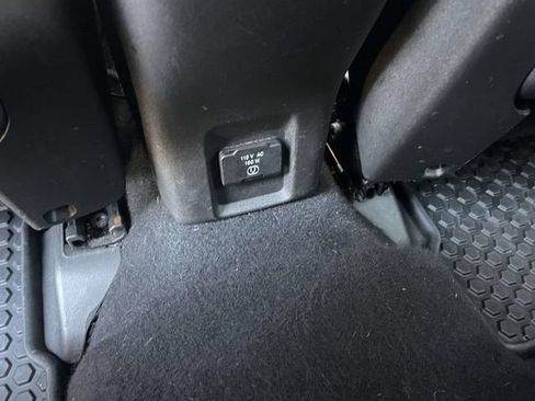 Used 2017 Jeep Renegade Limited AWD/4WD image 16