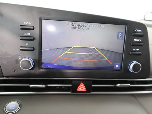 Used 2023 Hyundai Elantra SEL w/ Cargo Package FWD image 6