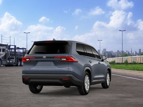 New 2026 Toyota Grand Highlander XLE FWD image 11