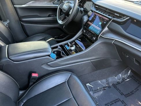 Certified 2022 Jeep Grand Cherokee Limited 4xe w/ Luxury Tech Group II image 16