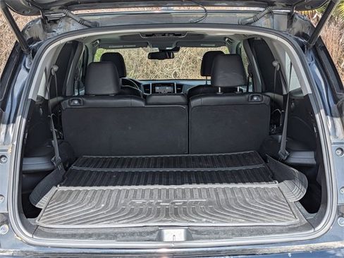 Used 2018 Honda Pilot Touring image 30
