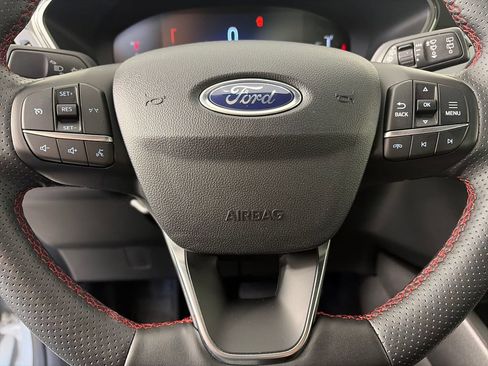 Certified 2025 Ford Escape ST-Line Select AWD/4WD image 16