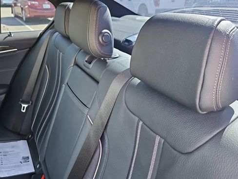 Used 2019 BMW 530i w/ Convenience Package image 12