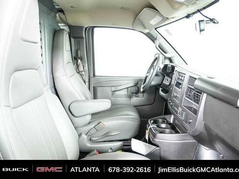 New 2025 GMC Savana 2500 w/ Driver Convenience Package image 15