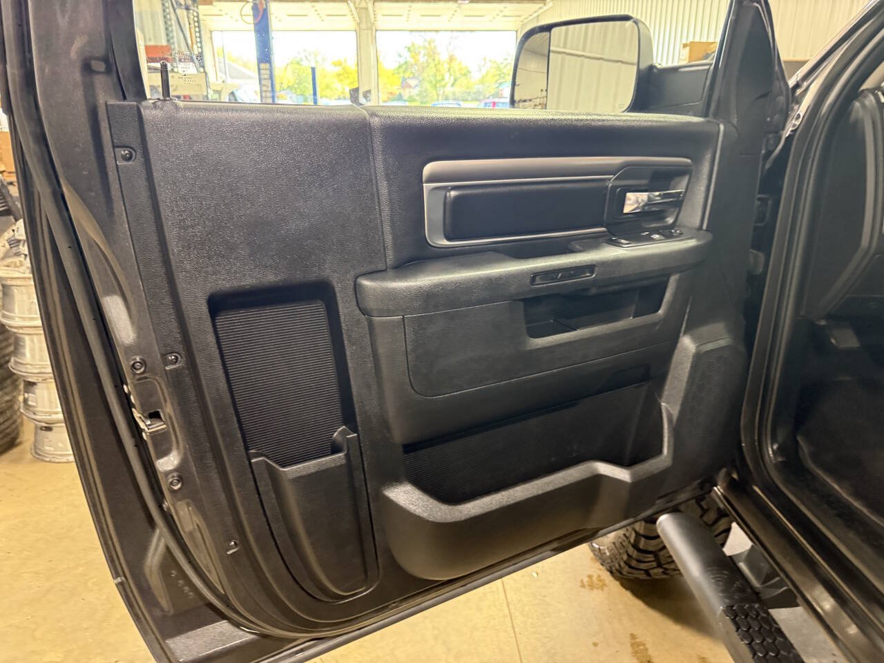 Used 2022 RAM 2500 Tradesman w/ Protection Group AWD/4WD image 2