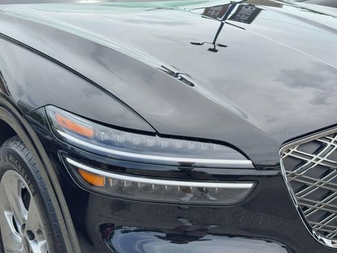 Certified 2026 Genesis GV70 2.5T Advanced AWD/4WD image 4