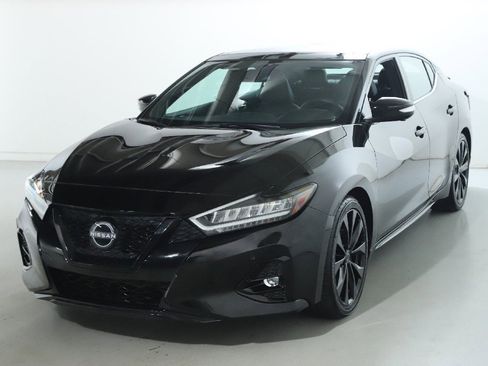 Certified 2023 Nissan Maxima SR w/ Sport Mat Group image 4