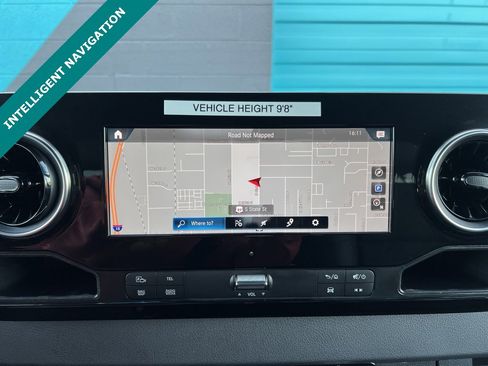 Used 2024 Mercedes-Benz Sprinter 2500 image 19