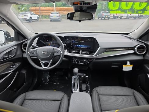 New 2026 Chevrolet Trax ACTIV w/ Driver Confidence Package FWD image 20