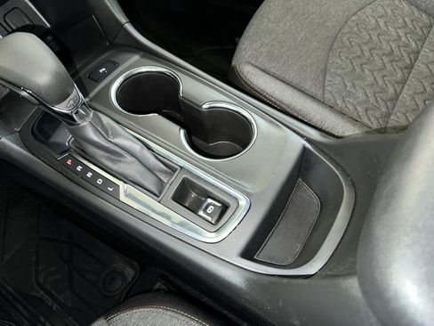 Used 2022 Chevrolet Equinox LT image 14