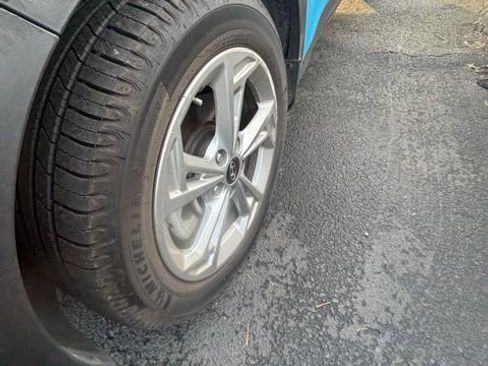 Used 2022 Hyundai Kona SEL image 4