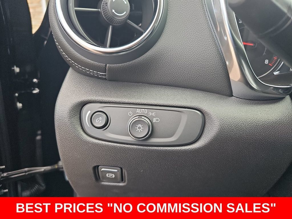 New 2026 Chevrolet Blazer LT w/ Midnight/Sport Edition FWD image 25