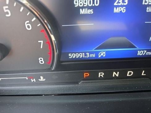 Used 2023 Ford Explorer XLT w/ Equipment Group 202A AWD/4WD image 9