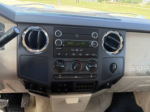 Used 2010 Ford F250 XLT RWD image 14