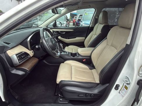 Certified 2025 Subaru Outback Limited AWD/4WD image 17