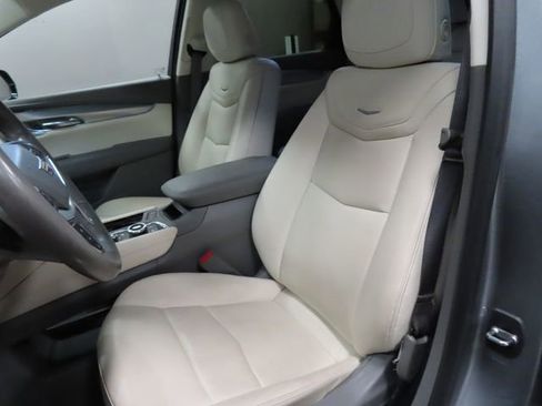 Certified 2023 Cadillac XT5 Premium Luxury FWD image 18