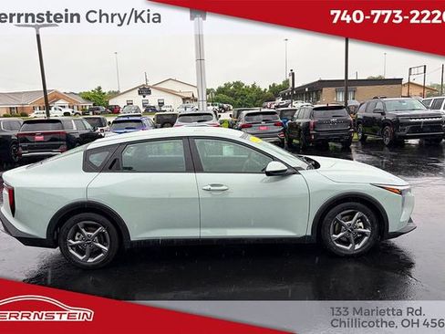 Used 2025 Kia K4 FWD image 26