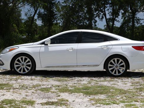 Used 2015 Hyundai Azera Limited FWD image 3