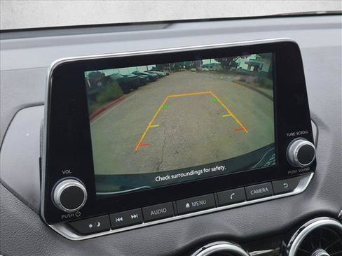 Used 2024 Nissan Sentra SV FWD image 13