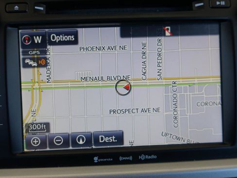 Used 2019 Toyota Highlander SE w/ Nightshade Edition FWD image 15