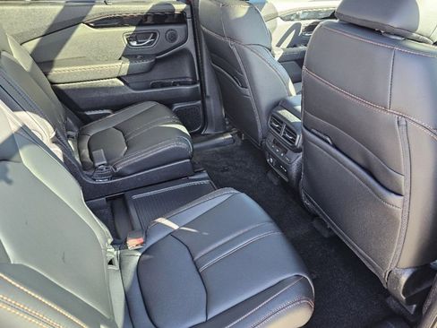 New 2025 Honda Pilot TrailSport image 21