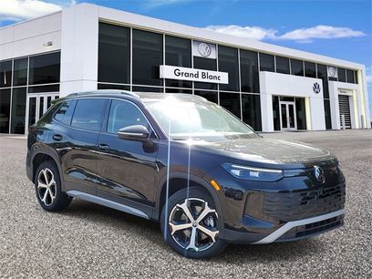 New 2025 Volkswagen Tiguan SE