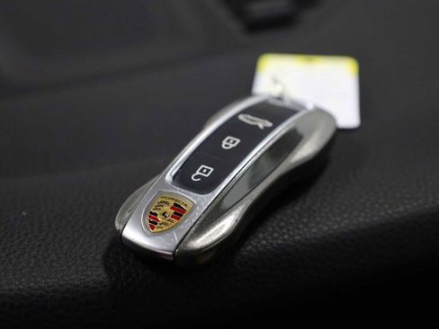 Certified 2024 Porsche 911 Carrera S image 39