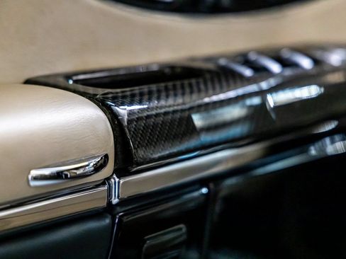 Used 2009 Maybach 62 S RWD image 99