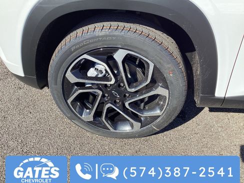 New 2026 Chevrolet Trax RS w/ Driver Confidence Package image 17