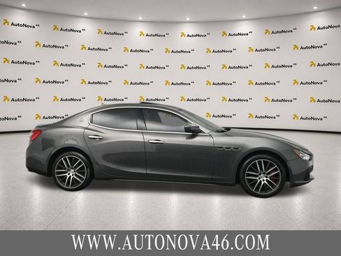 Used 2017 Maserati Ghibli RWD image 10