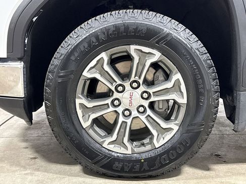 Used 2025 GMC Sierra 1500 SLT image 27