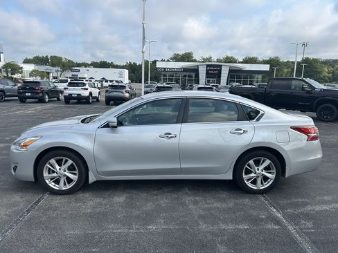 Used 2013 Nissan Altima 2.5 SV w/ 2.5SV Convenience Pkg FWD image 8