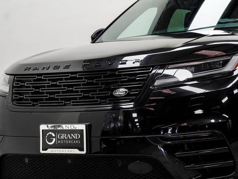 Used 2025 Land Rover Range Rover Velar Dynamic SE image 2