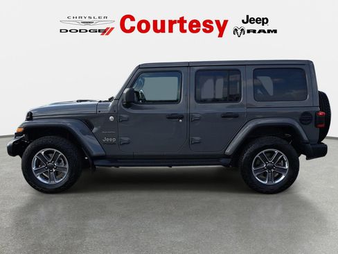 Used 2020 Jeep Wrangler Unlimited Sahara image 8