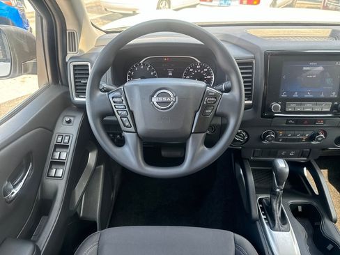 Used 2024 Nissan Frontier SV image 13