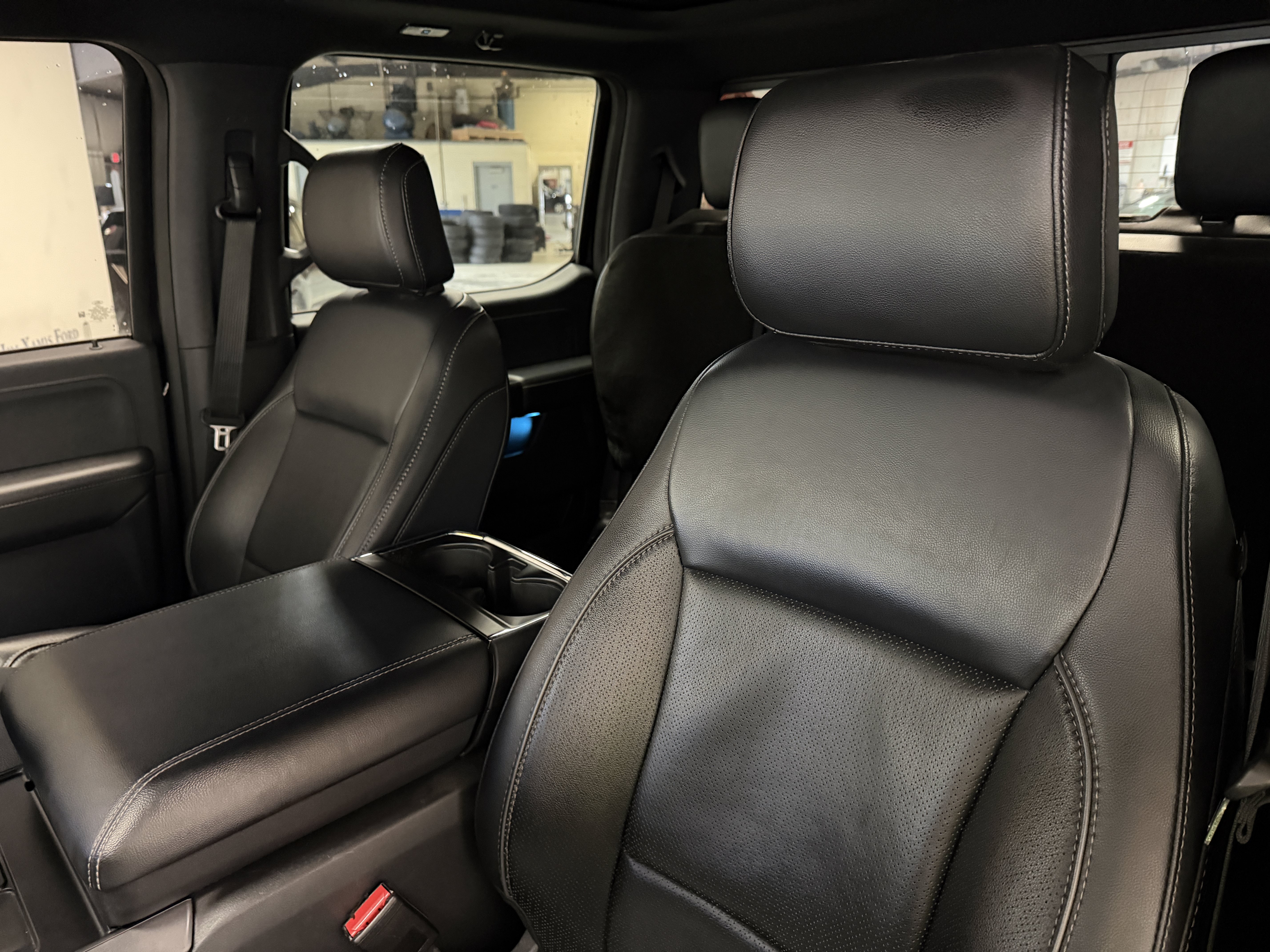 Used 2024 Ford F150 Lariat AWD/4WD image 22