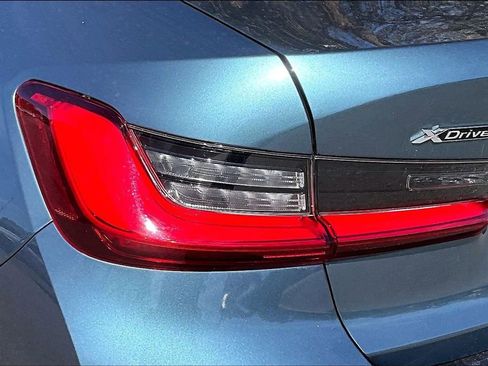 Used 2021 BMW 330i xDrive Sedan w/ Convenience Package image 22