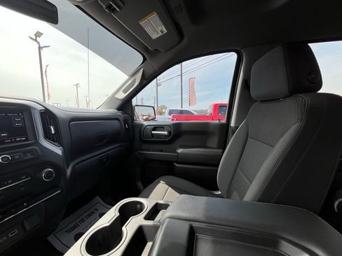 Used 2021 Chevrolet Silverado 1500 Custom Trail Boss w/ LPO, Dark Essentials Package image 17