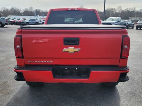 Used 2018 Chevrolet Silverado 1500 Custom w/ Custom Convenience Package AWD/4WD image 10