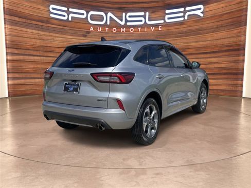 Used 2024 Ford Escape ST-Line image 7